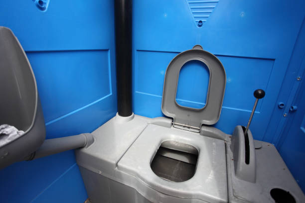 Best Portable bathroom rental  in Streator, IL